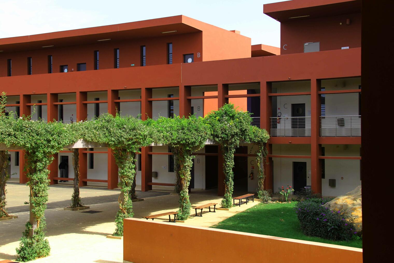Lycée MERMOZ